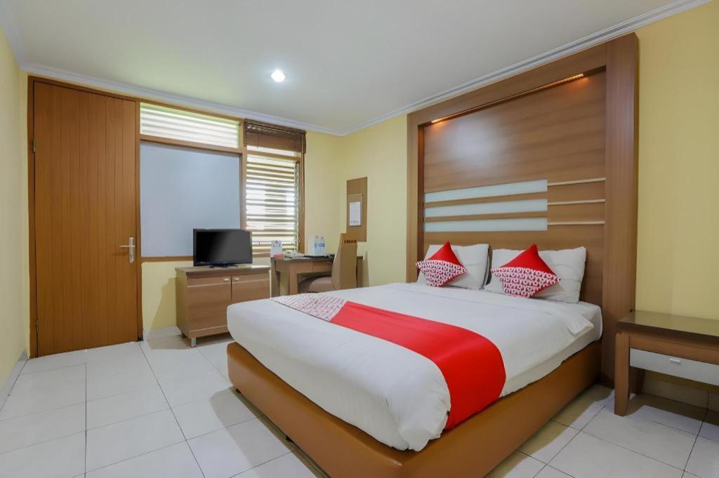 Hotel Senen Indah Syariah Yakarta Exterior foto