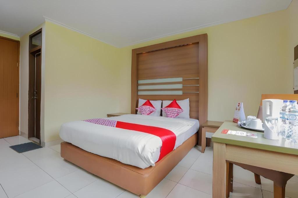 Hotel Senen Indah Syariah Yakarta Exterior foto