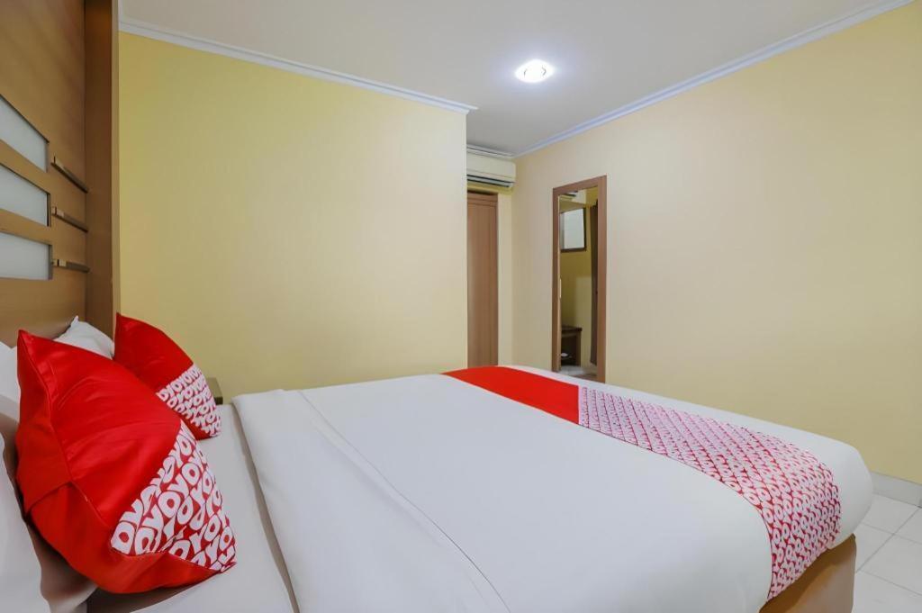 Hotel Senen Indah Syariah Yakarta Exterior foto
