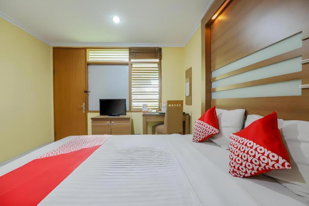 Hotel Senen Indah Syariah Yakarta Exterior foto
