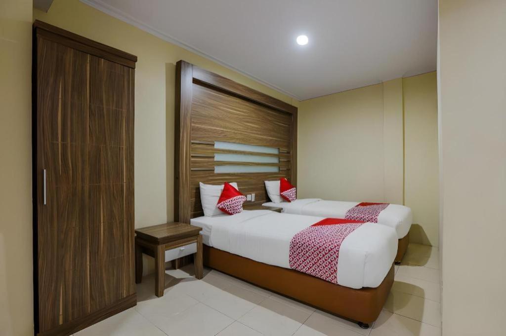 Hotel Senen Indah Syariah Yakarta Exterior foto